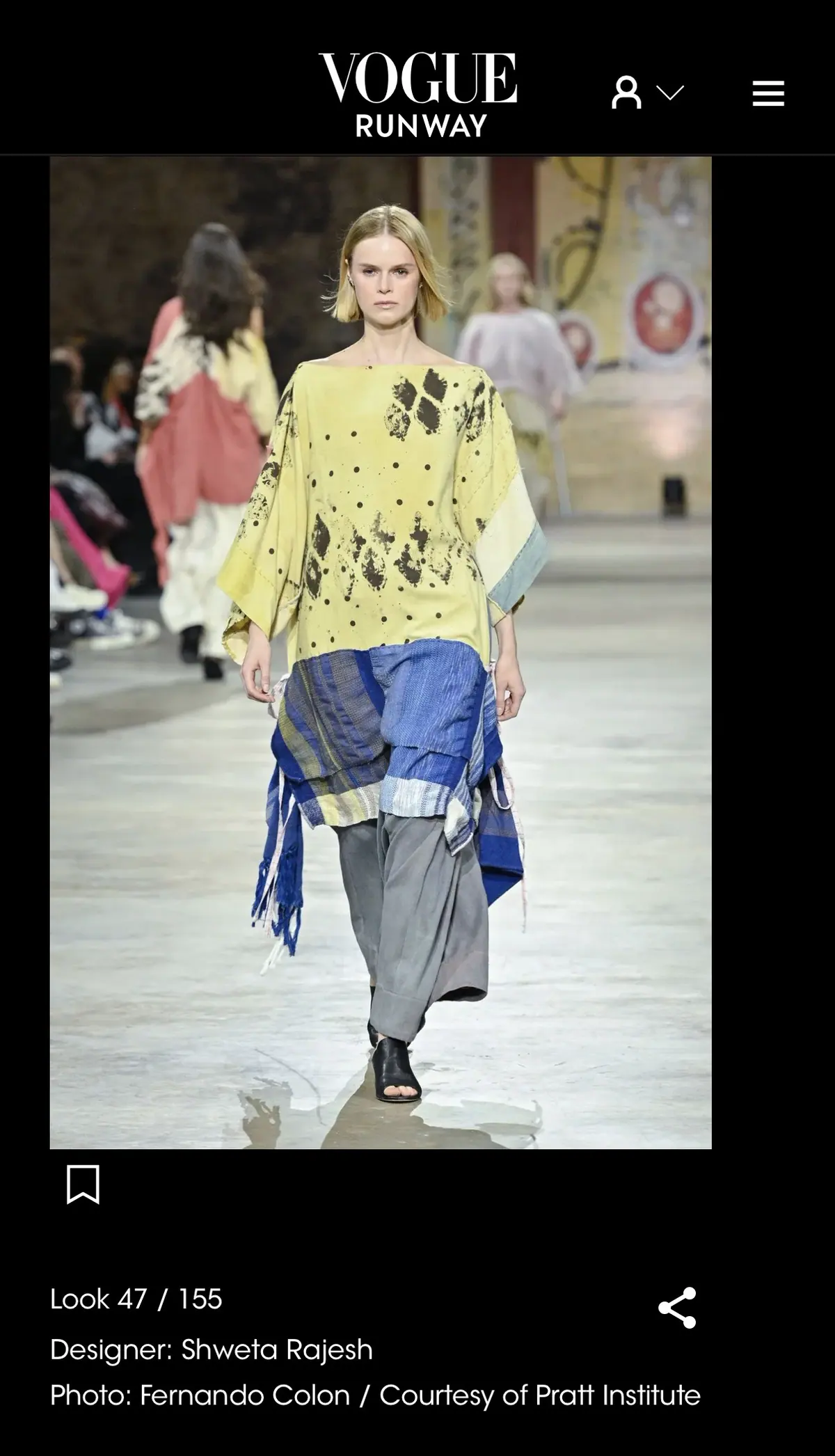 Show image 3